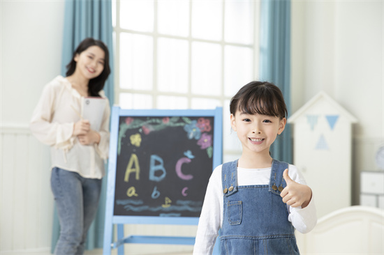 小孩学习成绩不好怎么办